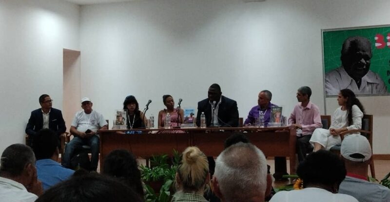 Literatura cubana resalta proezas de Omara Durand y Mijaín López