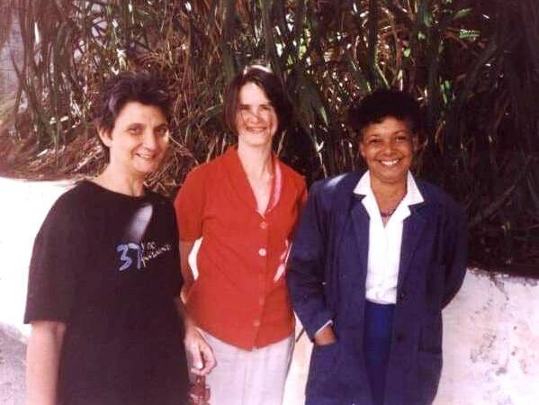 Radio Enciclopedia reflejada en una notable creadora: Teresa González Reina