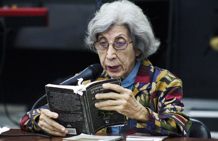 Jubileo literario dedicado a Basilia Papastamatíu