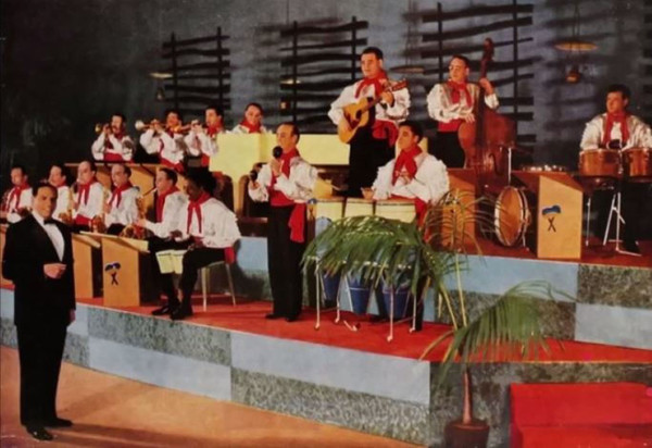Edmundo Ros y su orquesta tiene Un lugar en el aire