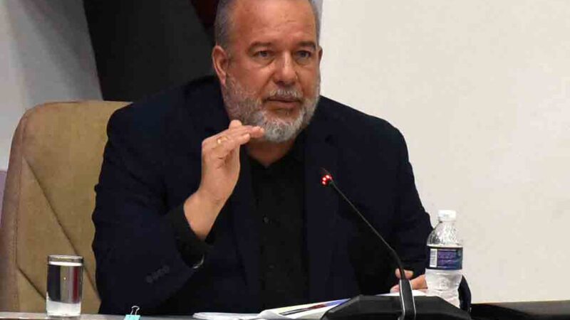 Instan a elevar cantidad y calidad de bienes en Cuba