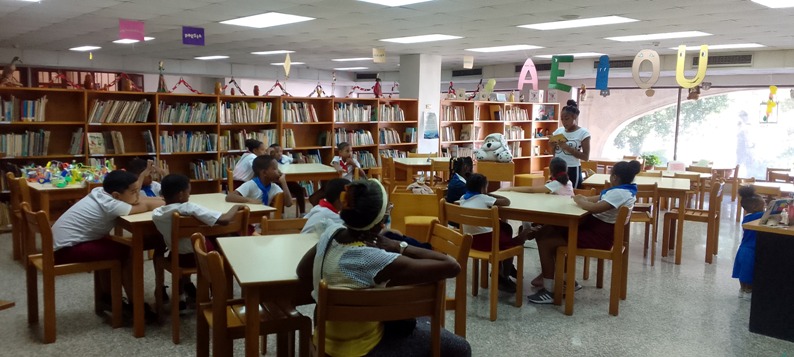 Jornada especial de celebraciones en la Biblioteca Pública Rubén Martínez Villena