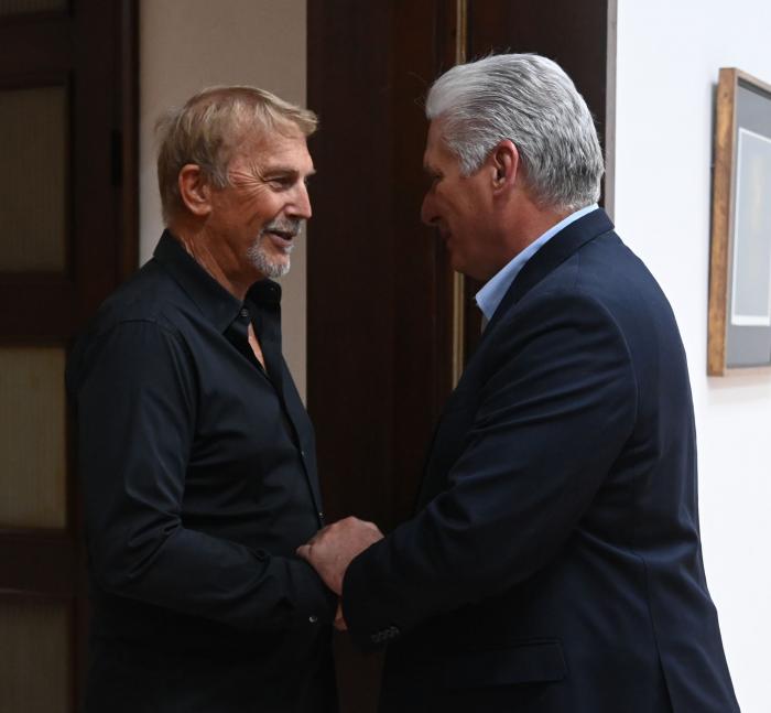 Recibió Presidente Cubano al actor, director y productor estadounidense Kevin Costner