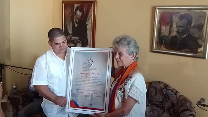 Recibe Francisca López Civeira condición de Huésped Ilustre de la ciudad de Bayamo