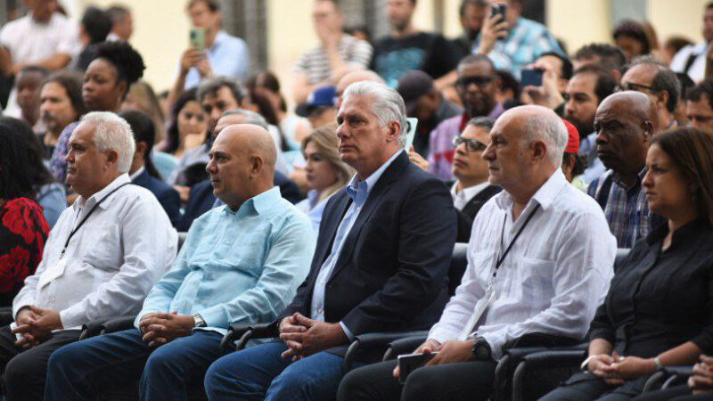 Asiste Díaz-Canel a la apertura del IV Coloquio Internacional Patria