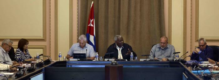 Evalúan Programa de Gobierno para corregir distorsiones y reimpulsar la economía