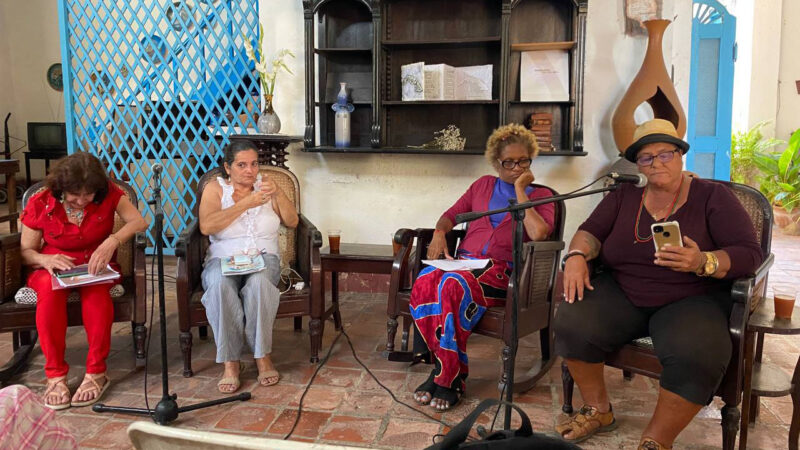 Desde Ediciones Vigía, lectura de poemas para las mujeres