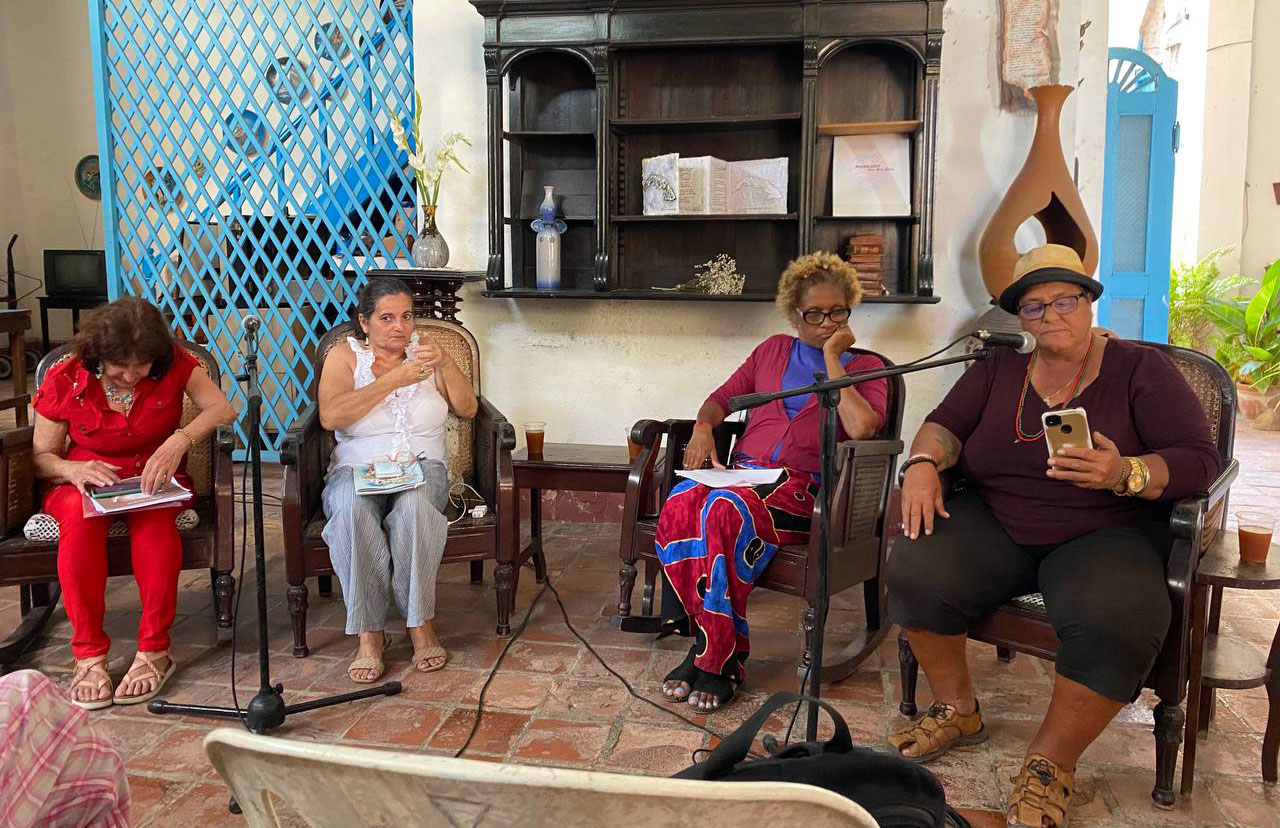 Desde Ediciones Vigía, lectura de poemas para las mujeres