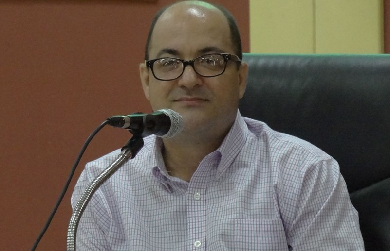 Ernesto Limia en el espacio Libro a la carta