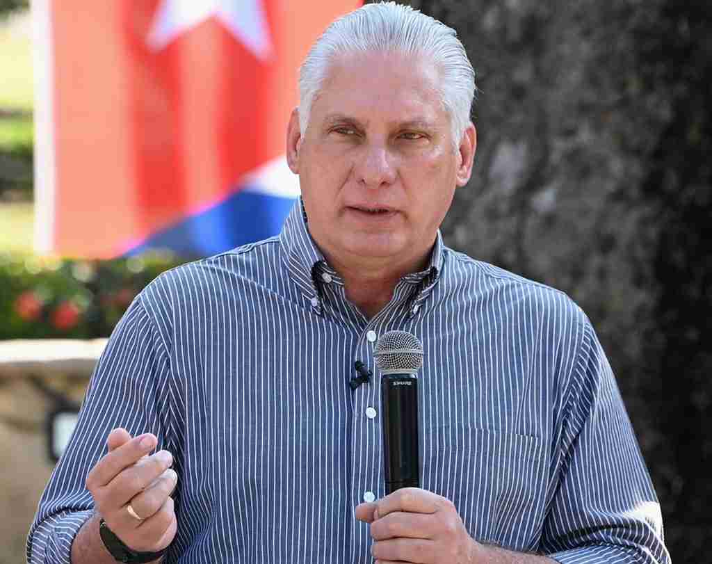 Díaz-Canel resalta tema agrícola en Foro Empresarial