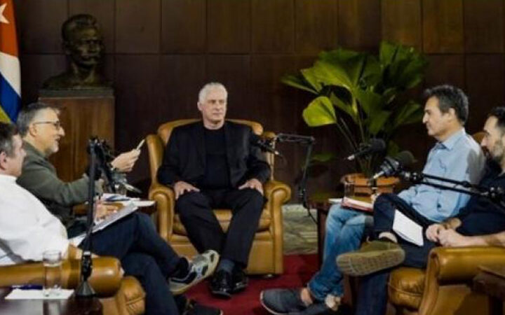 Mesa Redonda: Diálogo de Díaz-Canel con intelectuales