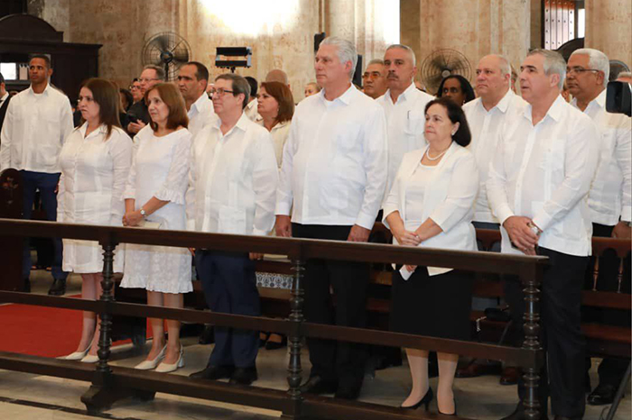 Cuba rinde honores al papa Francisco