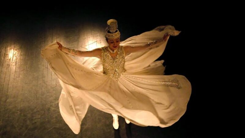 Actriz y bailarina china presentará en Cuba la Danza de los tazones en la cabeza