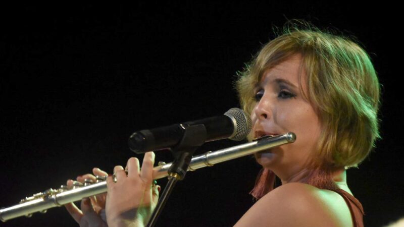 Jazzeando y Jugando… en un jardín cubano, disco de Belinda Guerra