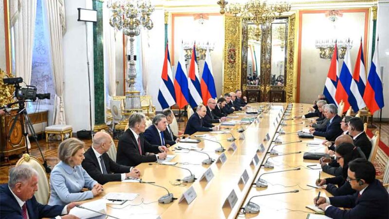 Díaz-Canel y Putin resaltan valor histórico de vínculos ruso-cubanos