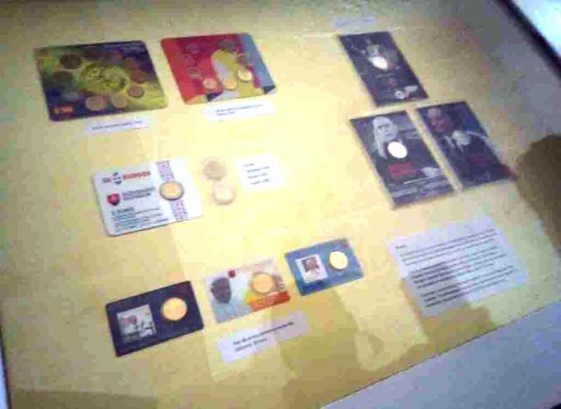 Abierta en Cuba exposición Del denario al euro