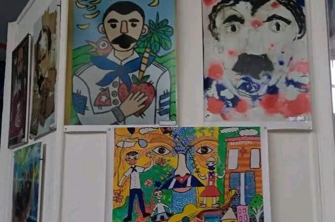 El Salón donde la infancia florece junto a Martí