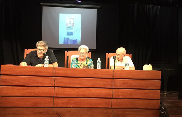 Presentan libro por los 64 años de Palabras a los intelectuales