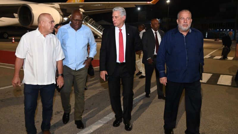 De vuelta a la Patria Díaz-Canel