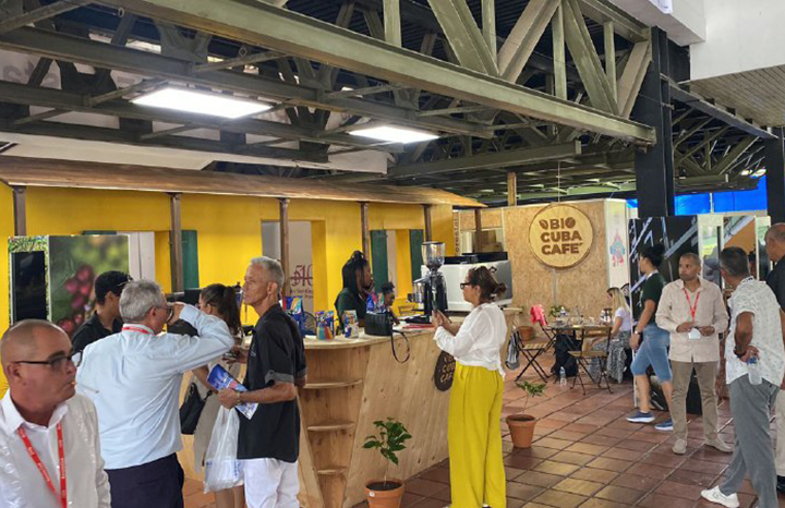 Segunda jornada de la Feria Internacional Expocaribe 2025 en Santiago de Cuba