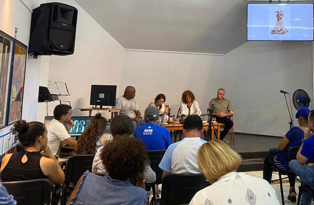 Maestros, poesía y artes visuales desde Nancy Morejón y Roberto Digo