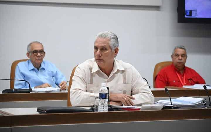 La batalla por Cuba, por la Revolución, tiene que darse día a día