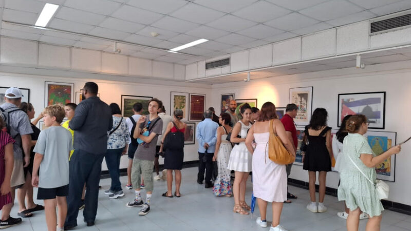 “En Julio como en carteles”: Un diálogo sin artificios