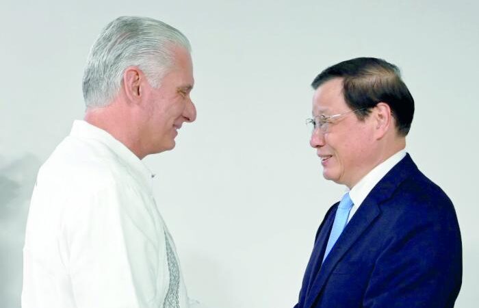 Recibió Díaz-Canel al Fiscal General de la República Popular China