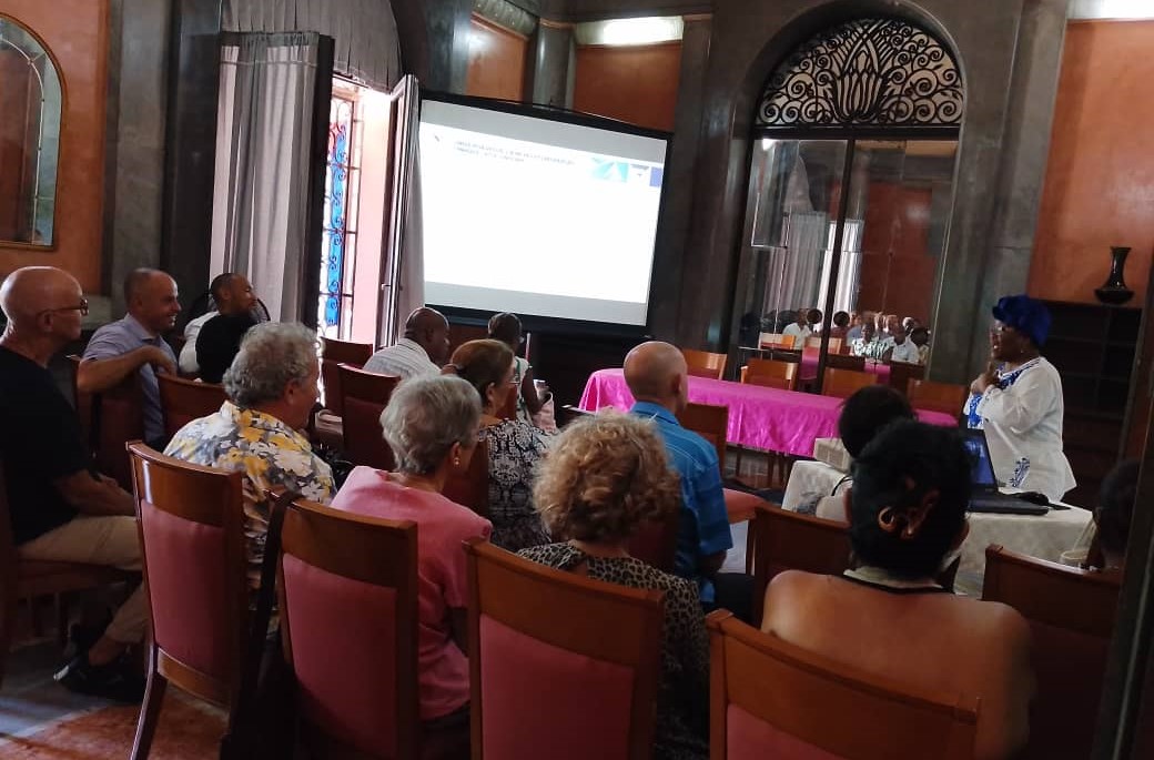 Provechoso intercambio entre estudiantes y catedráticos para internacionalización del currículo de lenguas extranjeras