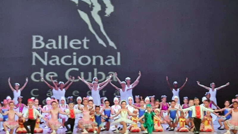 Ballet Nacional de Cuba concluye con una brillante gala su taller vocacional