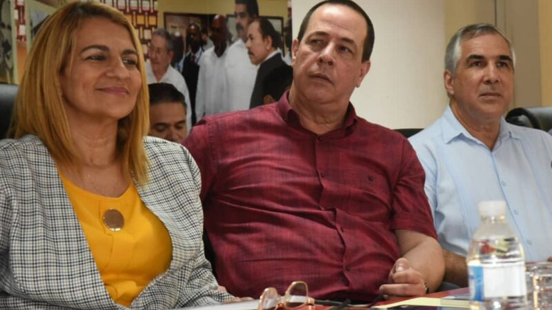 Los médicos cubanos seguirán donde se les necesite