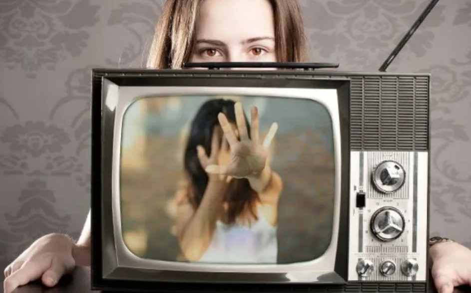 El dominio masculino y el uso de la violencia en series que circulan de mano en mano