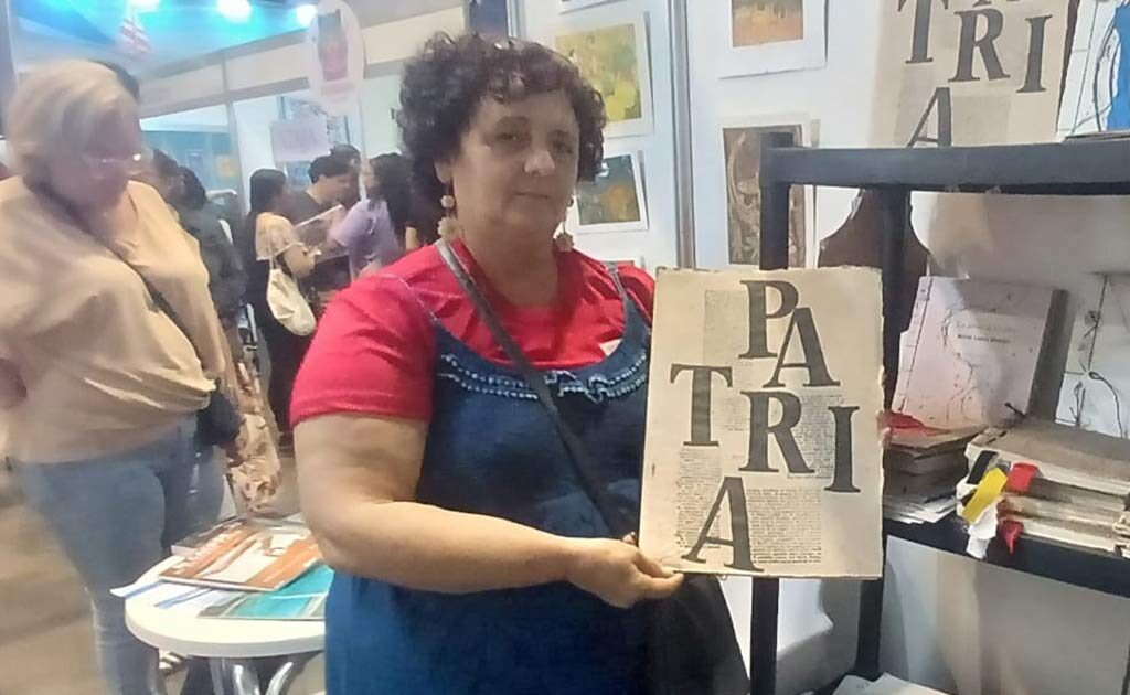 Cuadernos Papiro deslumbra en la Feria Internacional del Libro de Panamá