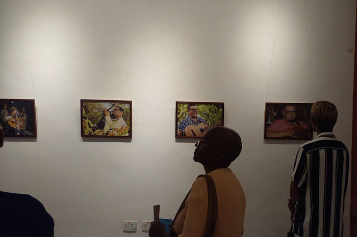 Dedican exposición fotográfica en Guantánamo a los trovadores Eduardo Sosa y Marta Valdés