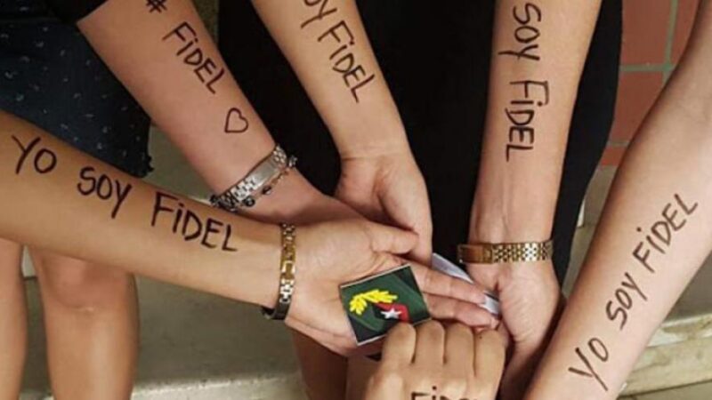 Fidel y los jóvenes