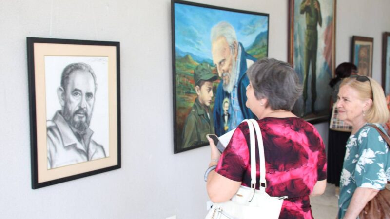 Fidel Castro y las mujeres en defensa de la patria