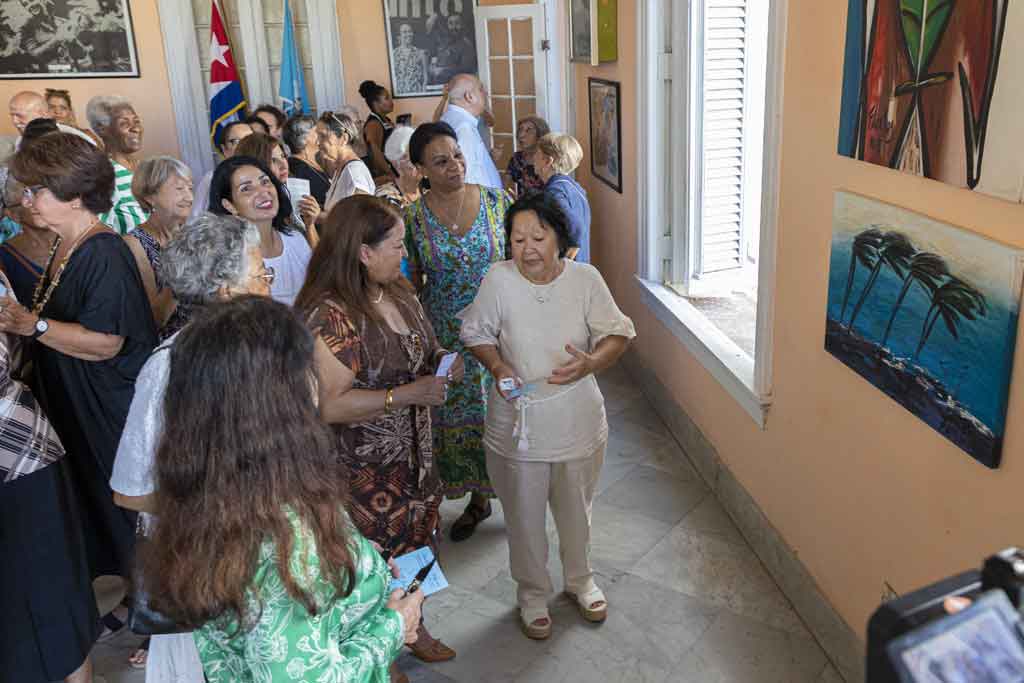 Huellas de mujeres celebra obra de artistas cubanas en Revolución
