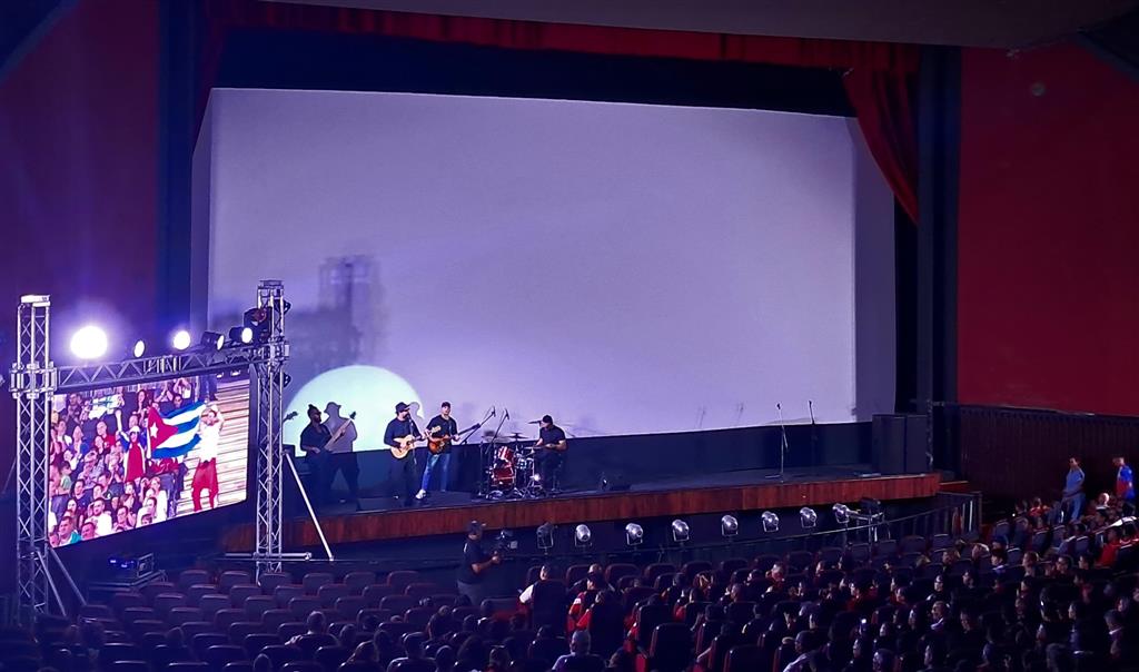 Presentan en Cuba documental sobre el atleta olímpico Mijaín López