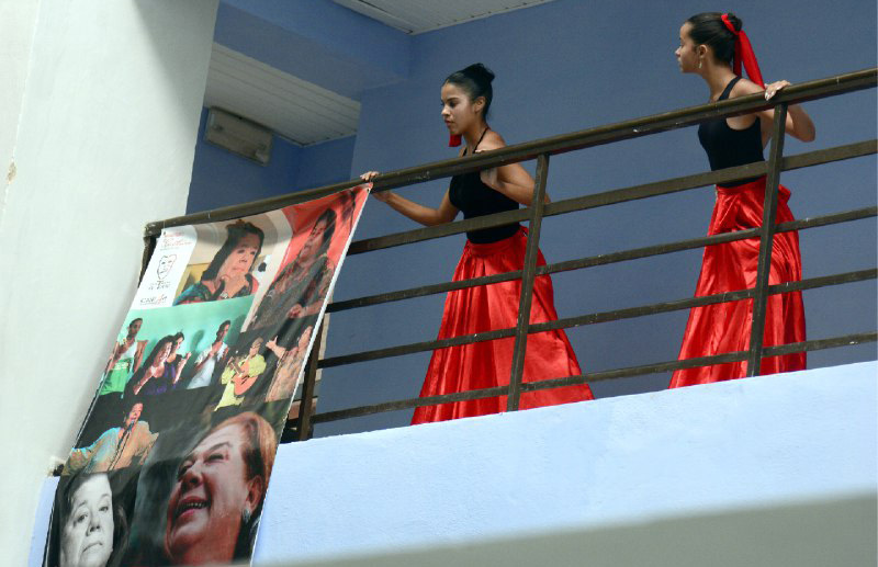 Comienza curso en enseñanza artística con homenaje a Corina Mestre