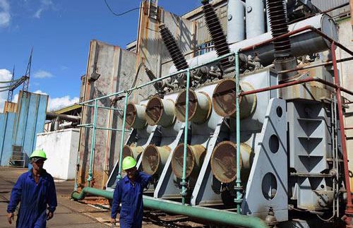 Reconoce Díaz-Canel labor de trabajadores eléctricos
