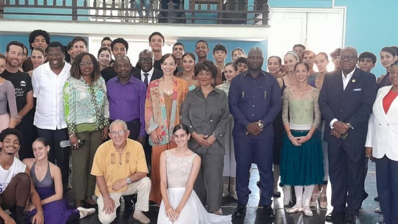 Visitó delegación angolana el Ballet Nacional de Cuba (+Fotos)