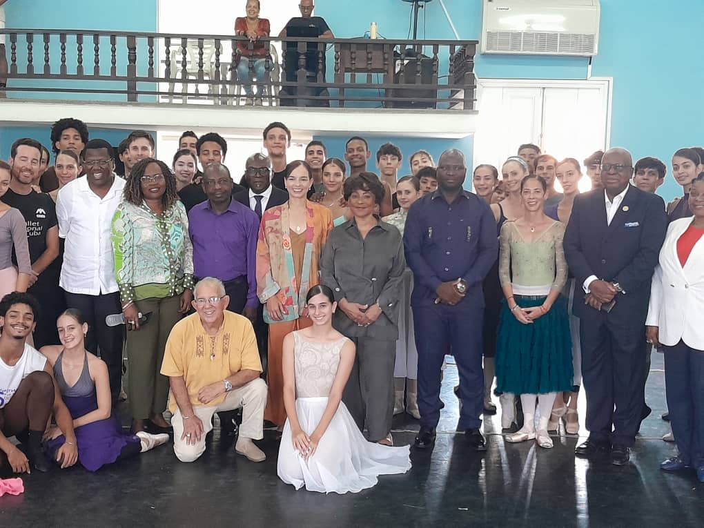 Visitó delegación angolana el Ballet Nacional de Cuba (+Fotos)