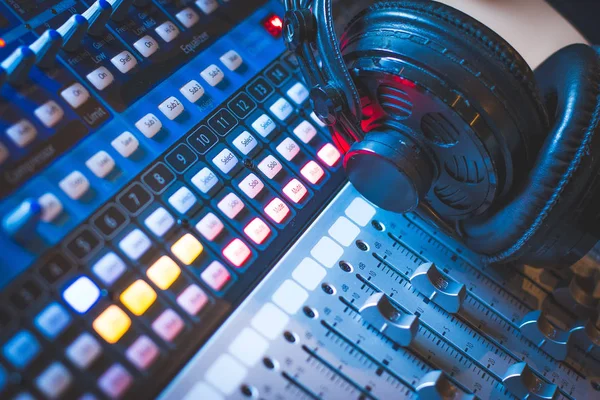Un secreto para ti en sintonía con Radio Enciclopedia