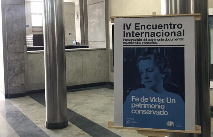 Exponen en Biblioteca Nacional José Martí fondo documental de la poetisa Dulce María Loynaz