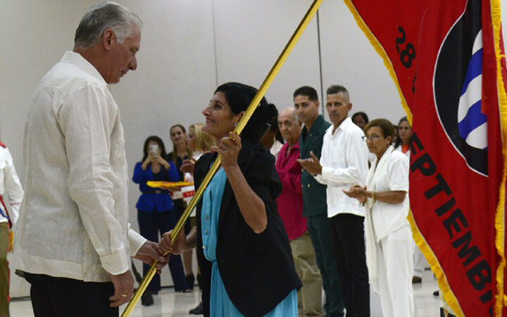 Reconocen los CDR a miembros destacados