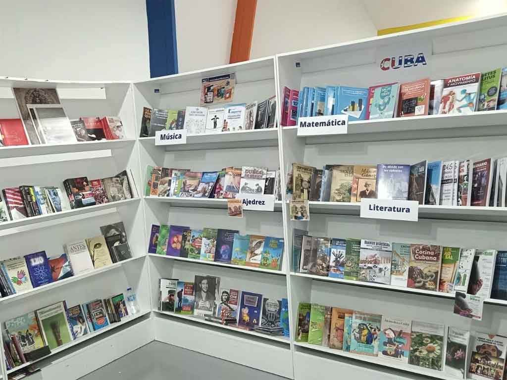 Cuba destaca con variada propuesta en feria del libro en Dominicana