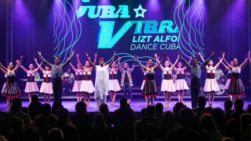 Apoteósica acogida a Lizt Alfonso Dance Cuba en Bulgaria