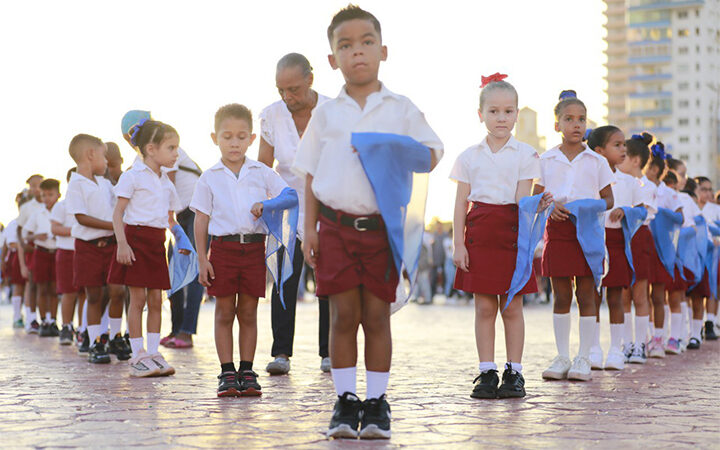 Ingresan estudiantes a la Organización de Pioneros José Martí