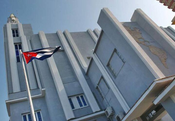 Condena Casa de las Américas posición de presidente dominicano