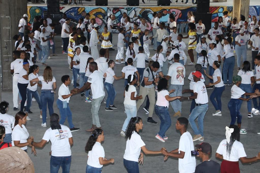Cuba implanta récord mundial de mayor tiempo bailando casino